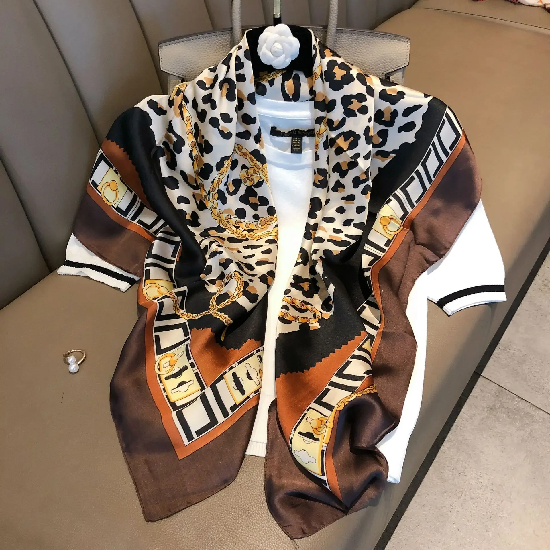 Light luxury 90 Silk scarf imi - Photography Of The Year recension och pris